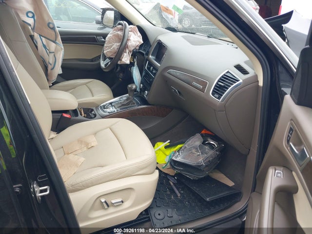Audi Q5 2.0t Premium 2016 WA1C2AFP7GA133855 Image 5