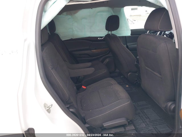 1GKKNSLA0JZ200887 GMC Acadia Sle-2