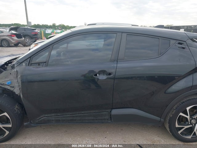 Toyota C-HR XLE 2021 JTNKHMBX2M1099757 Image 14