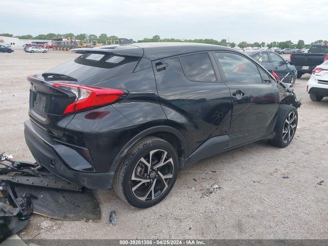 Toyota C-HR XLE 2021 JTNKHMBX2M1099757 Image 4