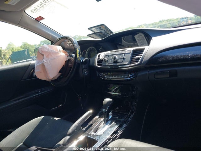 Honda ACCORD LX 2017 1HGCR2F34HA179408 Image 5