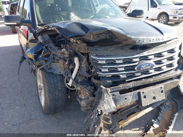 Ford EXPLORER XLT 2017 1FM5K7D8XHGC51793 Image 6