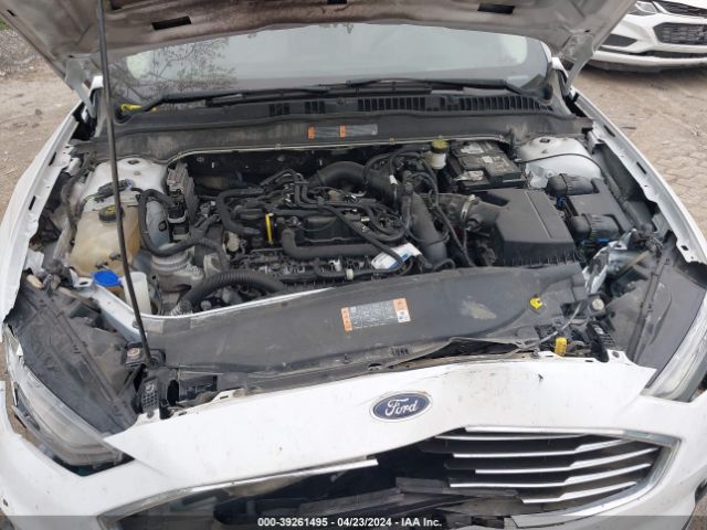 3FA6P0HD3KR130313 Ford FUSION SE