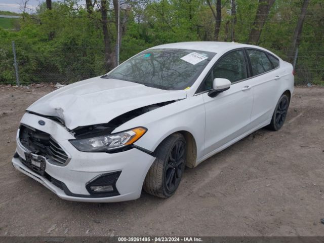 3FA6P0HD3KR130313 Ford FUSION SE