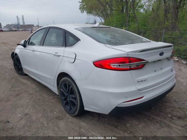 3FA6P0HD3KR130313 Ford FUSION SE