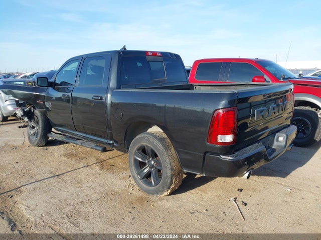RAM 1500 Night  4x4 5'7 Box 2017 1C6RR7MT7HS755664 Image 3