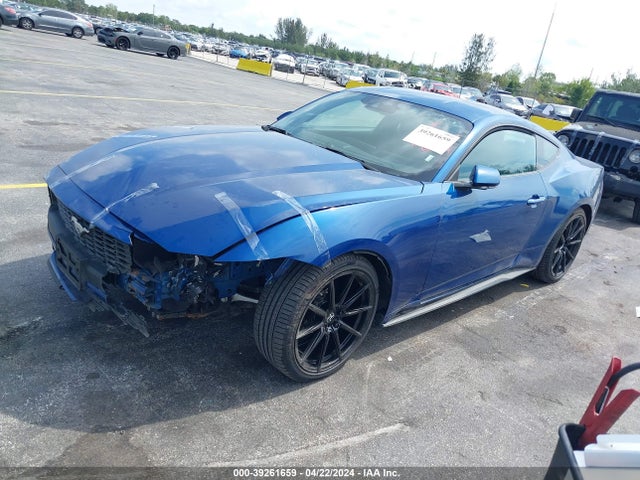 Ford Mustang Ecoboost Fastback 2024 1FA6P8TH0R5107268 Image 2