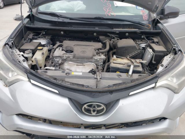 2T3ZFREV4HW372883 Toyota RAV4 LE