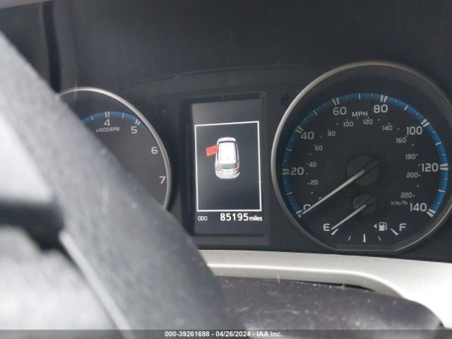 2T3ZFREV4HW372883 Toyota RAV4 LE