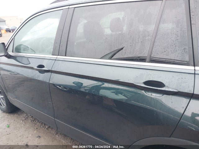 3VV2B7AX1KM157562 Volkswagen Tiguan 2.0t Se/2.0t Sel/2.0t Sel R-line/2.0t Sel R-line Black