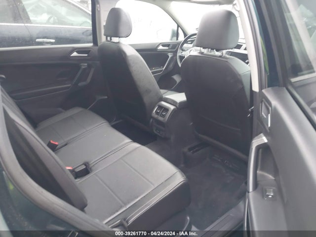 3VV2B7AX1KM157562 Volkswagen Tiguan 2.0t Se/2.0t Sel/2.0t Sel R-line/2.0t Sel R-line Black