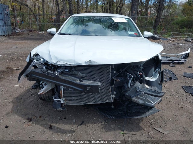 1VWDT7A35HC073799 Volkswagen Passat 1.8t R-line