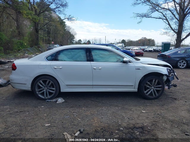 1VWDT7A35HC073799 Volkswagen Passat 1.8t R-line