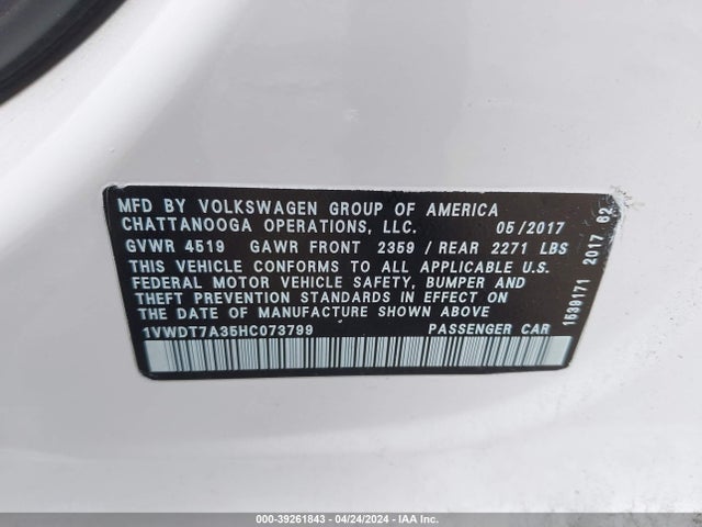 1VWDT7A35HC073799 Volkswagen Passat 1.8t R-line