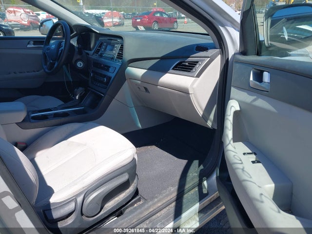 Hyundai SONATA SE 2015 5NPE24AF5FH138302 Image 5