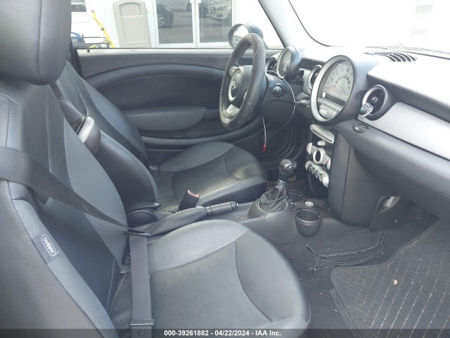 2009 MINI COOPER WMWMF33579TW77354 Photo 4