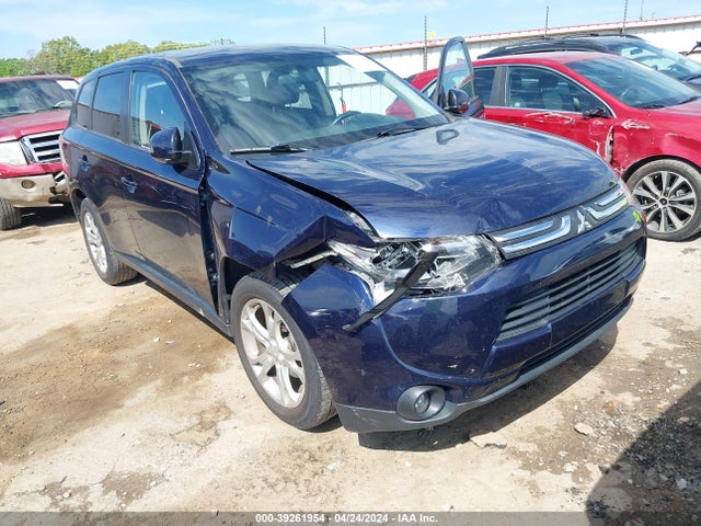 JA4AD3A38EZ008802 Mitsubishi Outlander Se