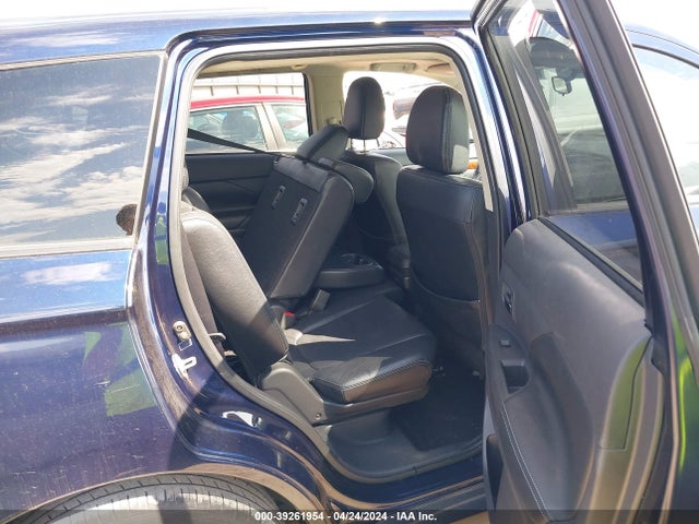 JA4AD3A38EZ008802 Mitsubishi Outlander Se