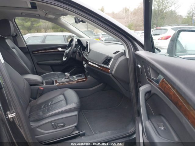 WA1BNAFY8J2199392 Audi Q5 2.0t Premium/2.0t Tech Premium