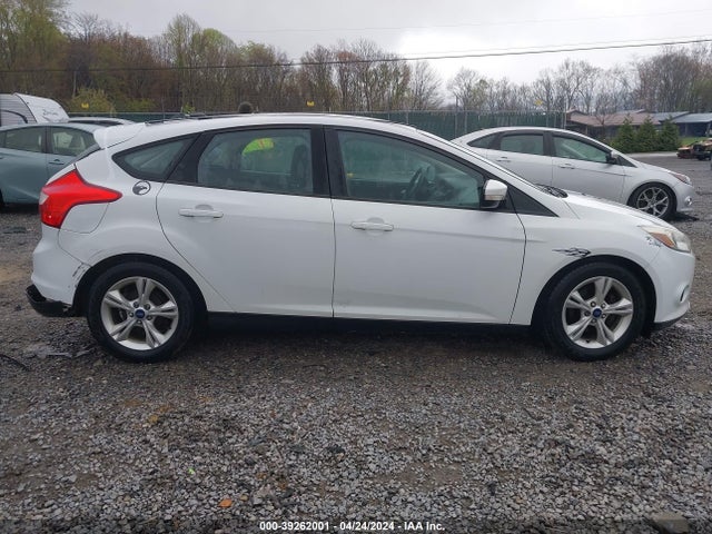 Ford FOCUS SE 2014 1FADP3K21EL389126 Image 13