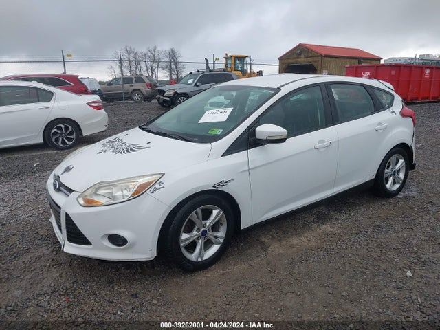 Ford FOCUS SE 2014 1FADP3K21EL389126 Image 2
