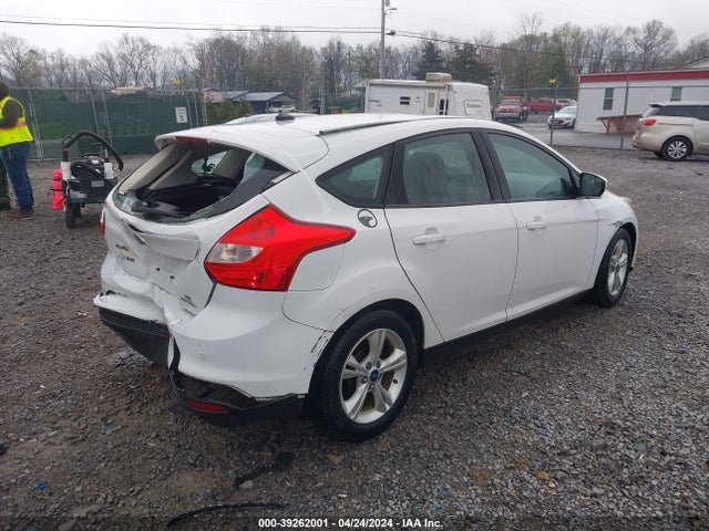 Ford FOCUS SE 2014 1FADP3K21EL389126 Image 4