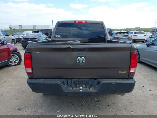1C6RR6KG7JS299705 RAM 1500 Tradesman  4x2 5'7 Box