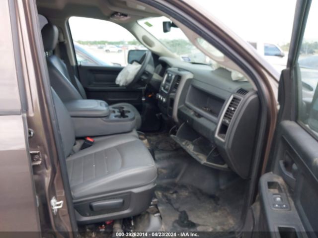 1C6RR6KG7JS299705 RAM 1500 Tradesman  4x2 5'7 Box