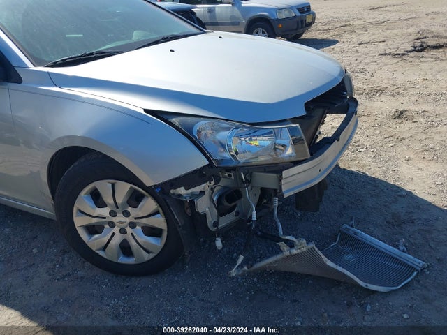 Chevrolet Cruze Ls Auto 2015 1G1PA5SH0F7256014 Image 12