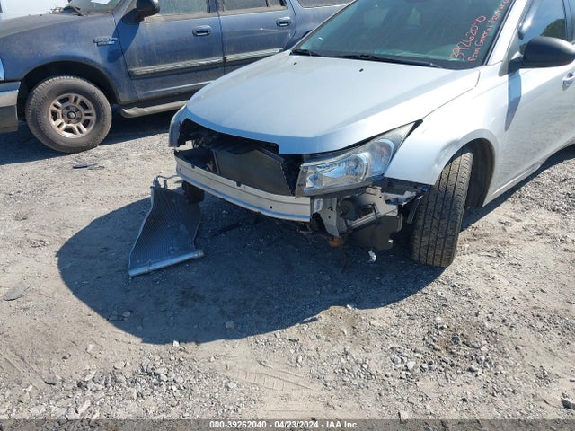Chevrolet Cruze Ls Auto 2015 1G1PA5SH0F7256014 Image 6