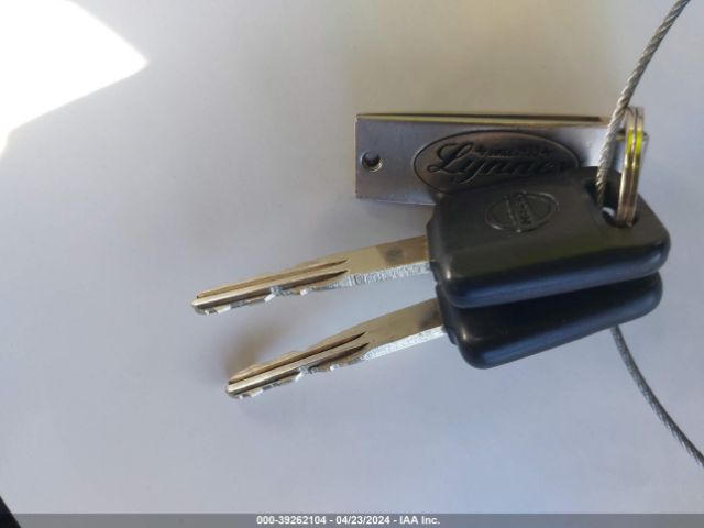 3N6CM0KN8FK732837 Nissan Nv200 S