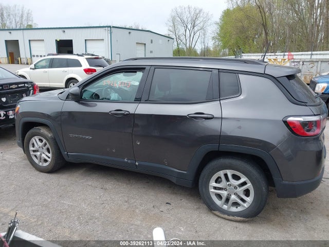 3C4NJCAB4JT468533 Jeep Compass Sport Fwd