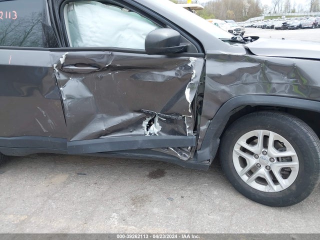 3C4NJCAB4JT468533 Jeep Compass Sport Fwd