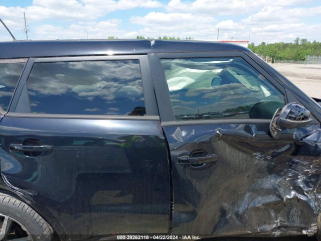 KNDJP3A51F7158228 KIA SOUL +