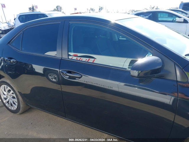 Toyota COROLLA LE 2018 2T1BURHE3JC053560 Image 14