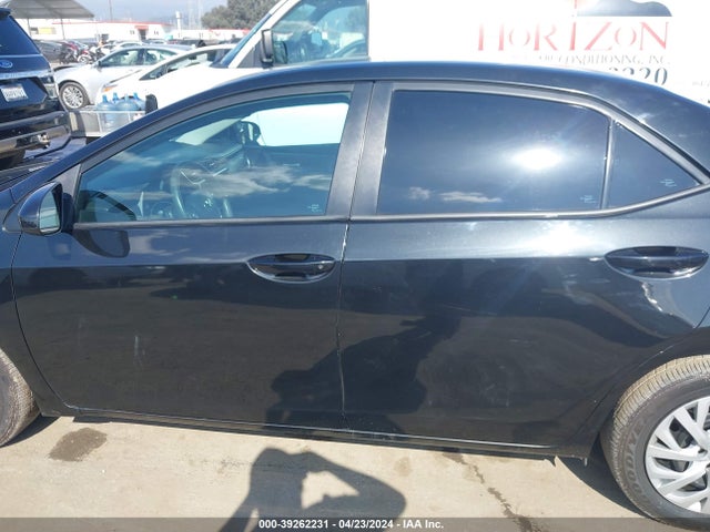Toyota COROLLA LE 2018 2T1BURHE3JC053560 Image 15