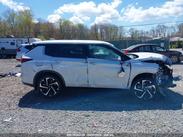 Mitsubishi Outlander 2023 JA4J4UA84PZ046788 Image 14