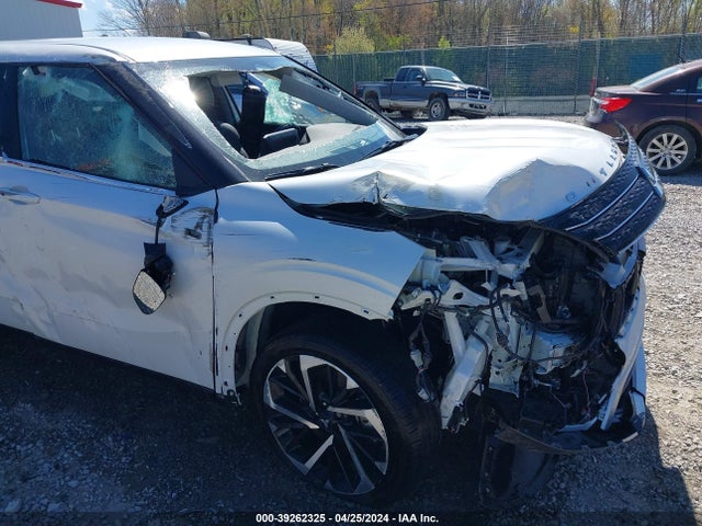 2023 MITSUBISHI OUTLANDER JA4J4UA84PZ046788 Photo 5