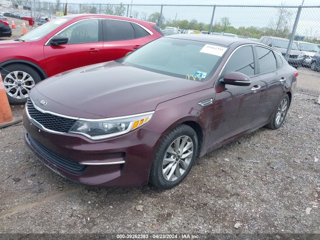 KIA Optima Lx 2018 5XXGT4L35JG259800 Image 2