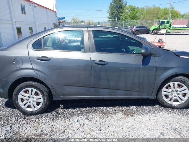 Chevrolet Sonic Ls Auto 2018 1G1JB5SH9J4137195 Image 13