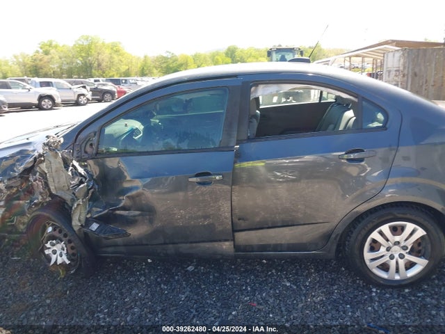 Chevrolet Sonic Ls Auto 2018 1G1JB5SH9J4137195 Image 14