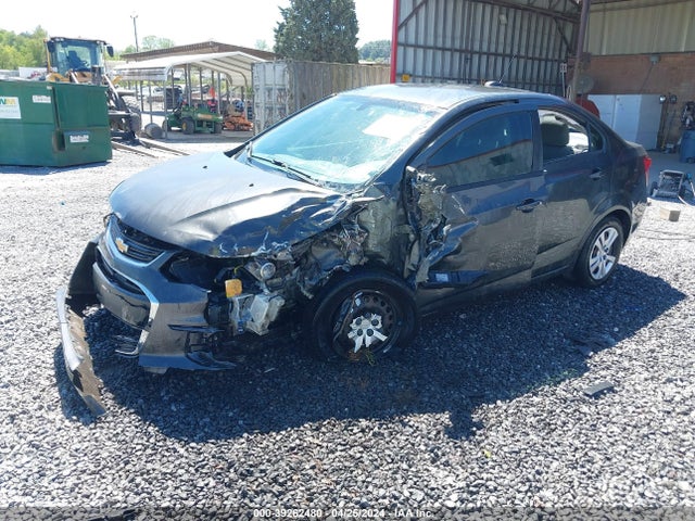Chevrolet Sonic Ls Auto 2018 1G1JB5SH9J4137195 Image 2
