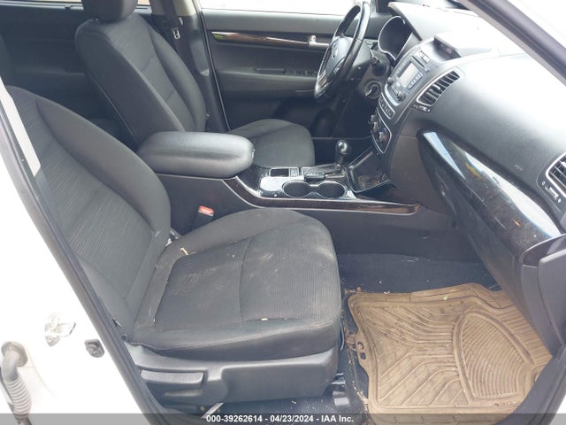 KIA SORENTO LX 2014 5XYKTCA68EG543943 Image 5