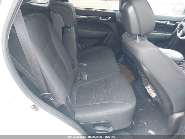 KIA SORENTO LX 2014 5XYKTCA68EG543943 Image 8