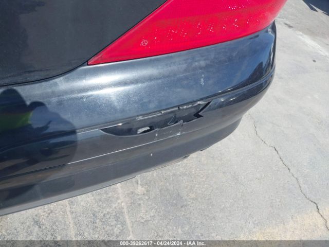 2005 MERCEDES-BENZ SL 500 WDBSK75F25F093938 Photo 5