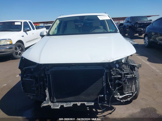 WA1VAAF73JD027033 Audi Q7 3.0t Premium