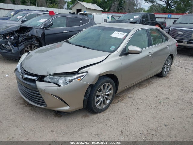Toyota CAMRY XLE 2016 4T4BF1FK7GR523350 Image 2