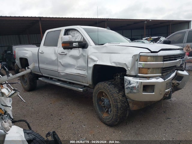 2015 1GC1KWE86FF613164 main image