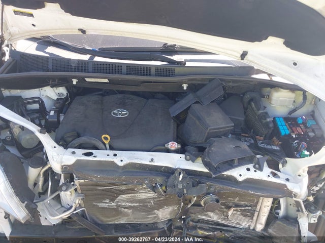 Toyota Sienna L 7 Passenger 2017 5TDZZ3DC6HS775267 Image 10
