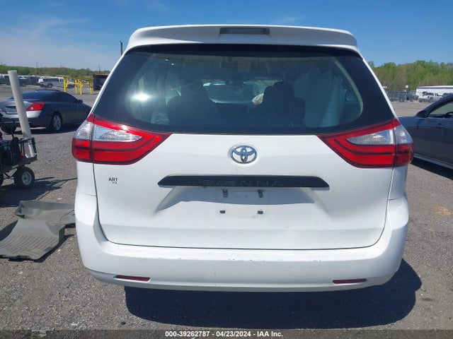 Toyota Sienna L 7 Passenger 2017 5TDZZ3DC6HS775267 Image 16
